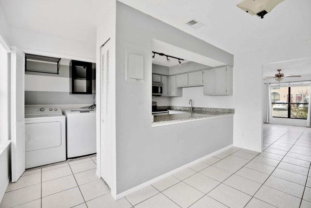 611 CASA PARK A COURT — photo 9 of 35