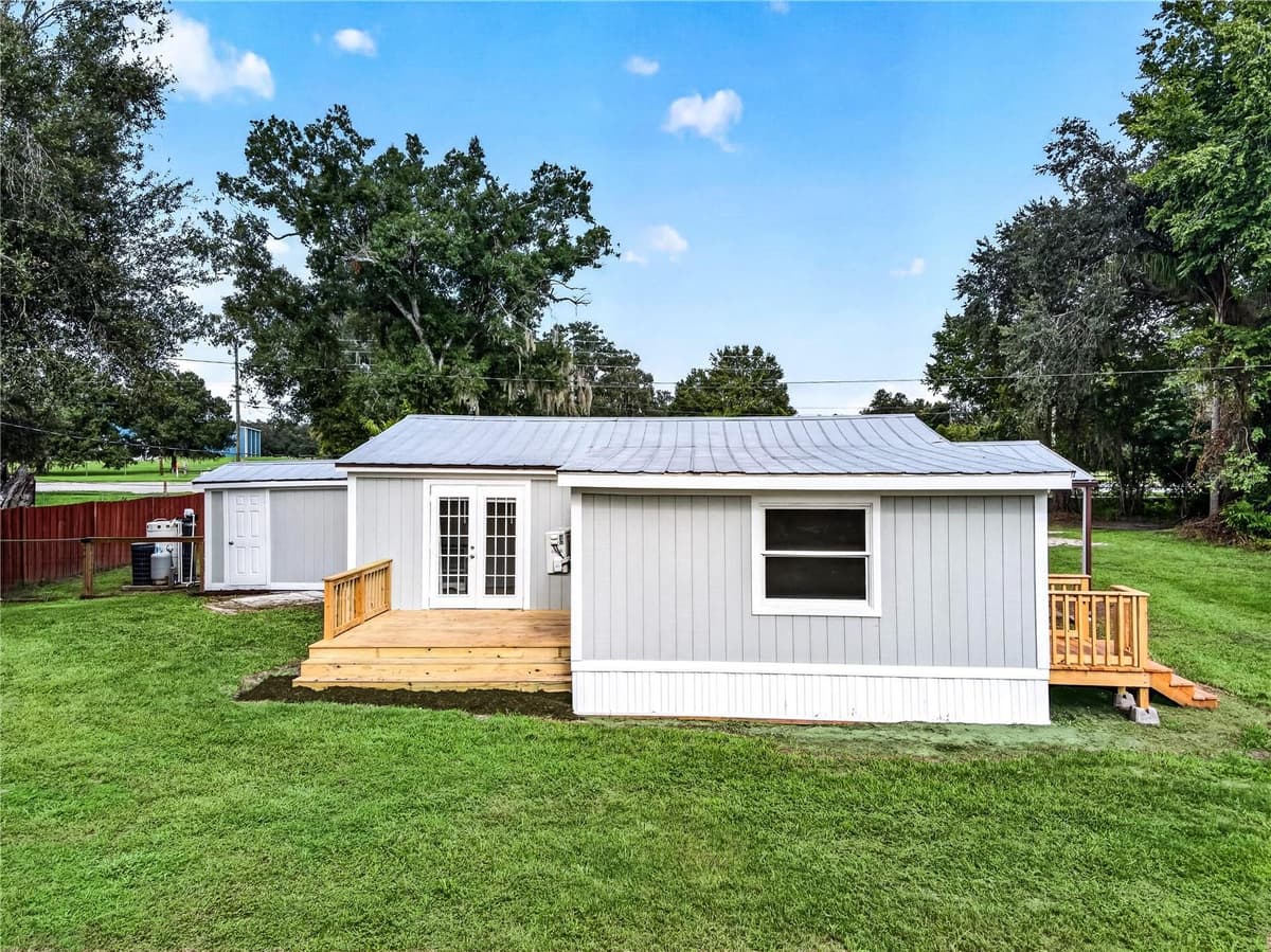 2727 HIGHWAY 17 — photo 3 of 42