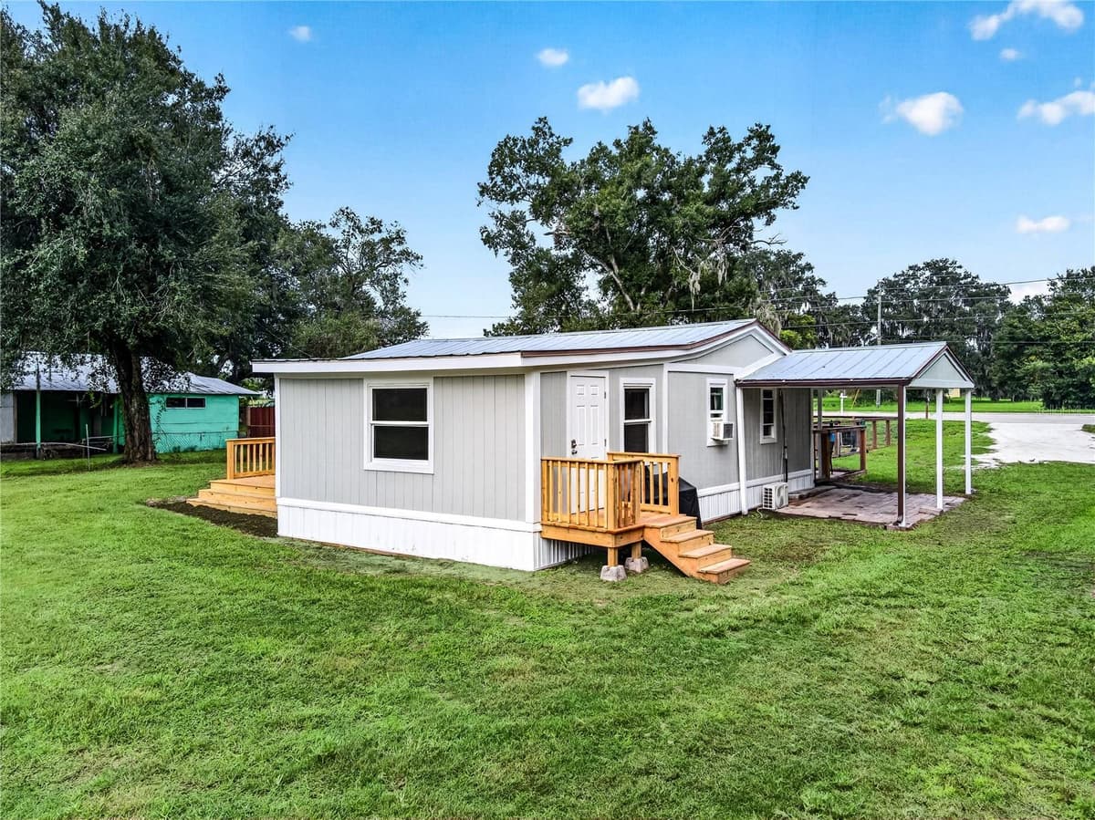2727 HIGHWAY 17 — photo 4 of 42