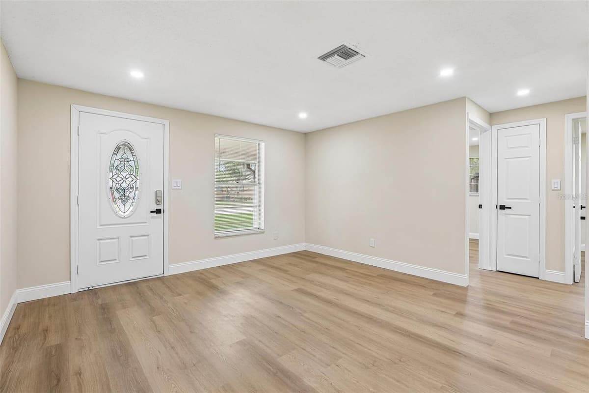 518 LAVON DRIVE — photo 31 of 37