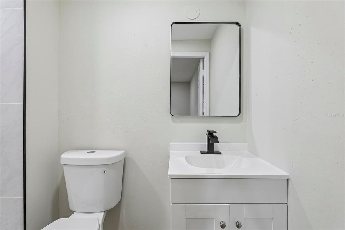 518 LAVON DRIVE — photo 11 of 37