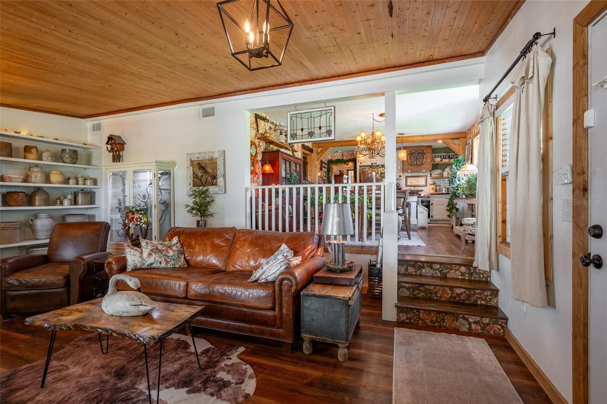 2242 CR 543 — photo 7 of 72