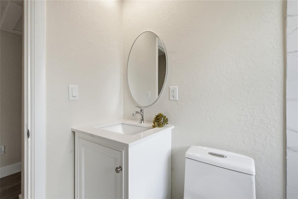 1060 JACKSON STREET — photo 15 of 34