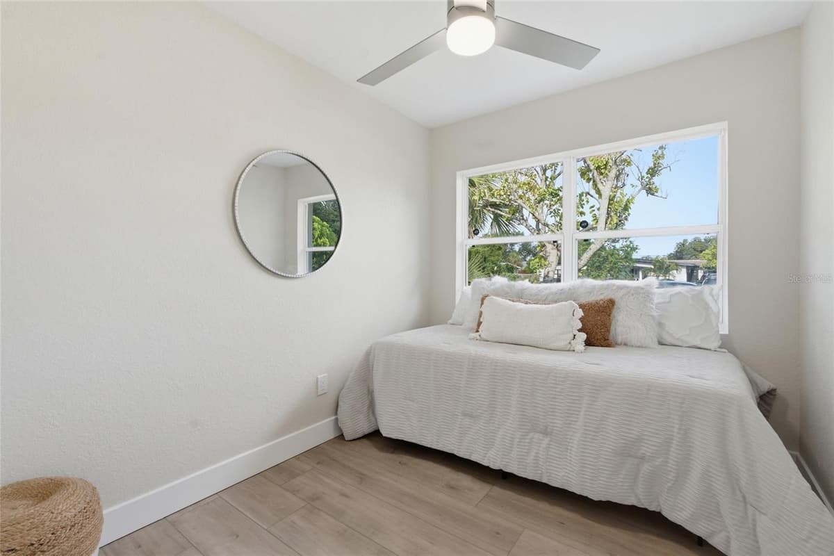 1060 JACKSON STREET — photo 16 of 34