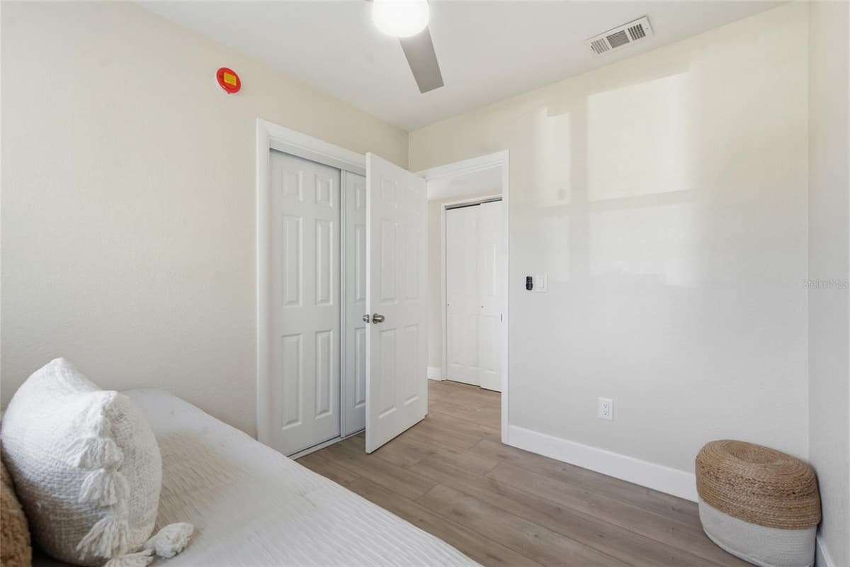 1060 JACKSON STREET — photo 17 of 34