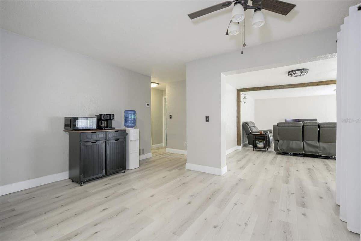 1003 CHEROKEE RANCH ROAD — photo 15 of 33