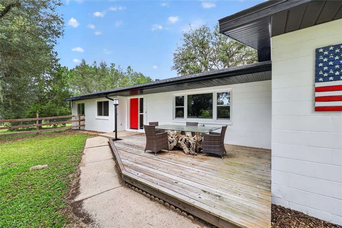 11281 CIRCLE M AVENUE — photo 4 of 67