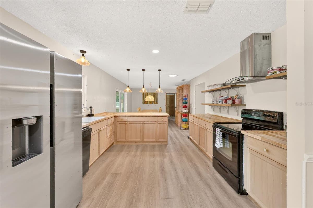 11281 CIRCLE M AVENUE — photo 18 of 67