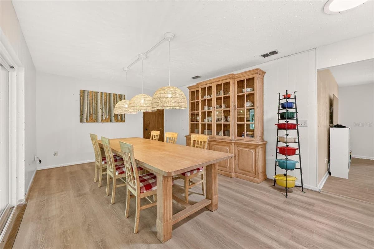 11281 CIRCLE M AVENUE — photo 19 of 67