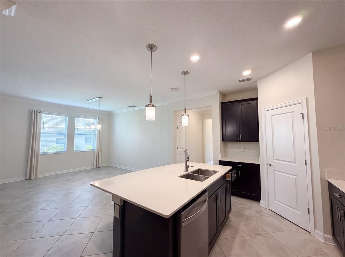 4112 INNOVATION LANE — photo 8 of 24