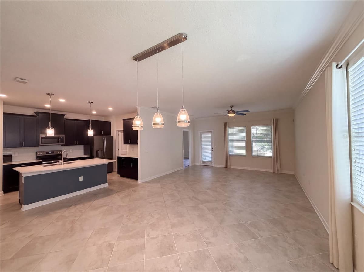 4112 INNOVATION LANE — photo 3 of 24