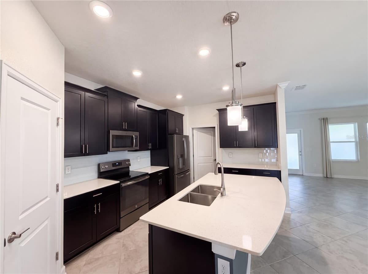 4112 INNOVATION LANE — photo 6 of 24
