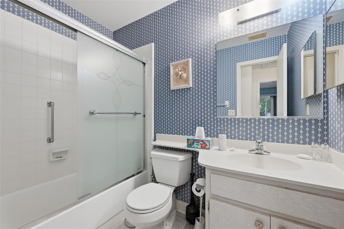 2118 HARLESTON PLACE — photo 27 of 93