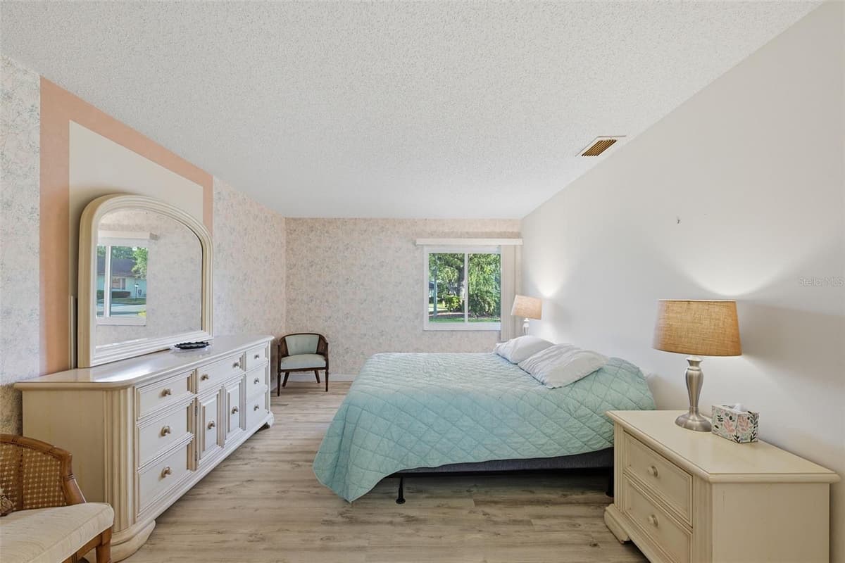 2118 HARLESTON PLACE — photo 23 of 93