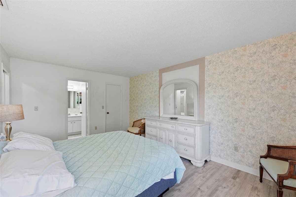 2118 HARLESTON PLACE — photo 25 of 93