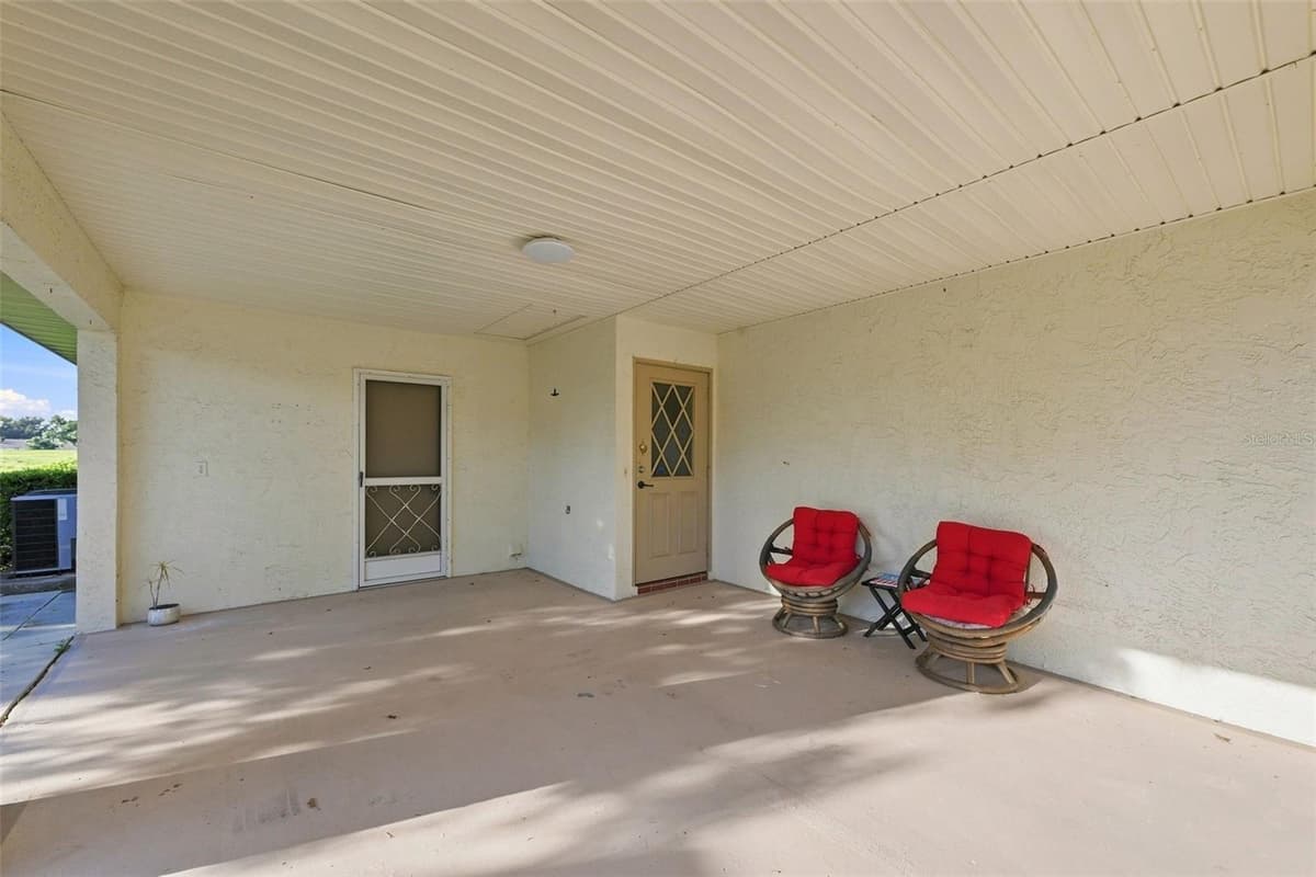 2118 HARLESTON PLACE — photo 30 of 93