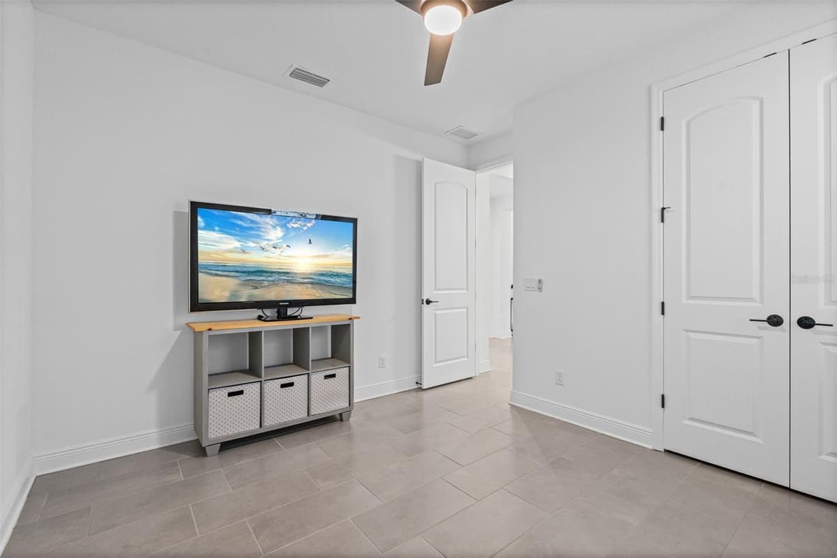 1024 FERNLEAF RUN — photo 35 of 66