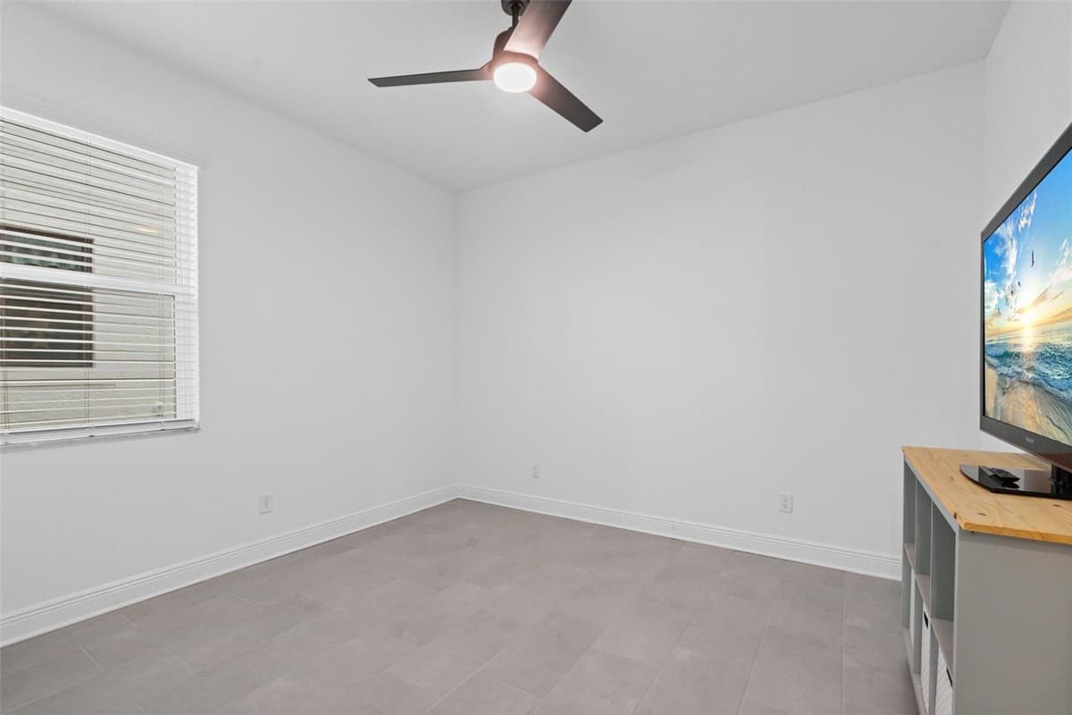 1024 FERNLEAF RUN — photo 34 of 66