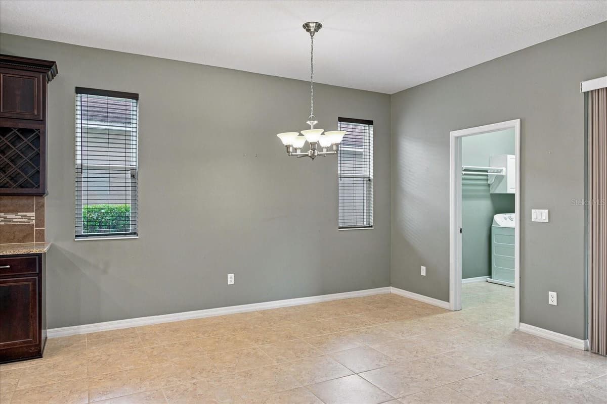 7921 ICELAND GULL STREET — photo 11 of 27