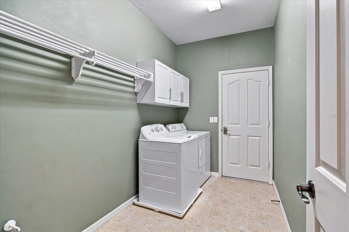 7921 ICELAND GULL STREET — photo 14 of 27