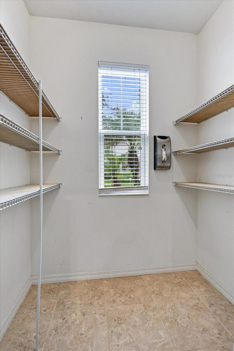 7921 ICELAND GULL STREET — photo 12 of 27