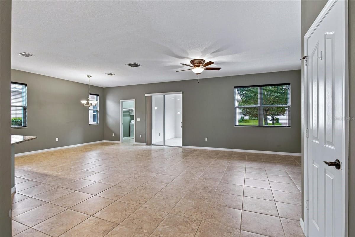 7921 ICELAND GULL STREET — photo 4 of 27