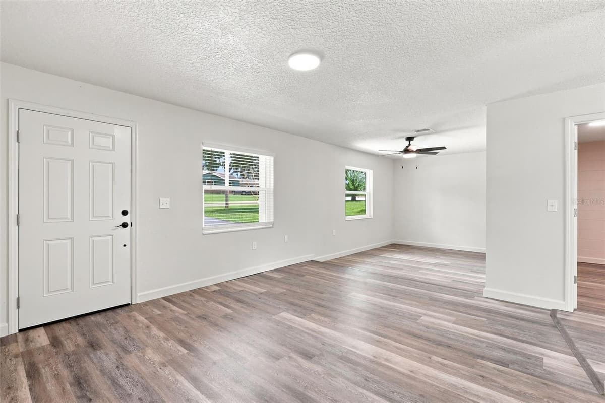 6204 ASHLAND AVENUE — photo 4 of 30
