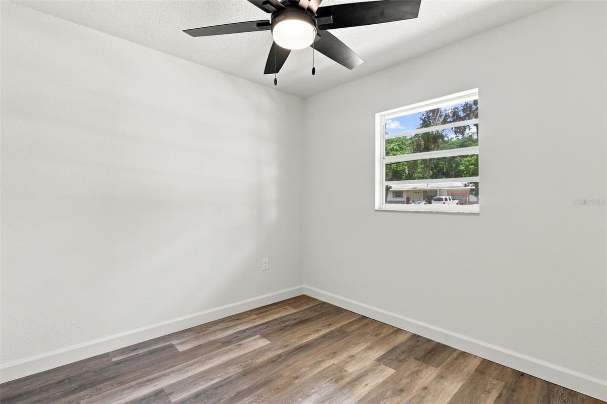 6204 ASHLAND AVENUE — photo 15 of 30