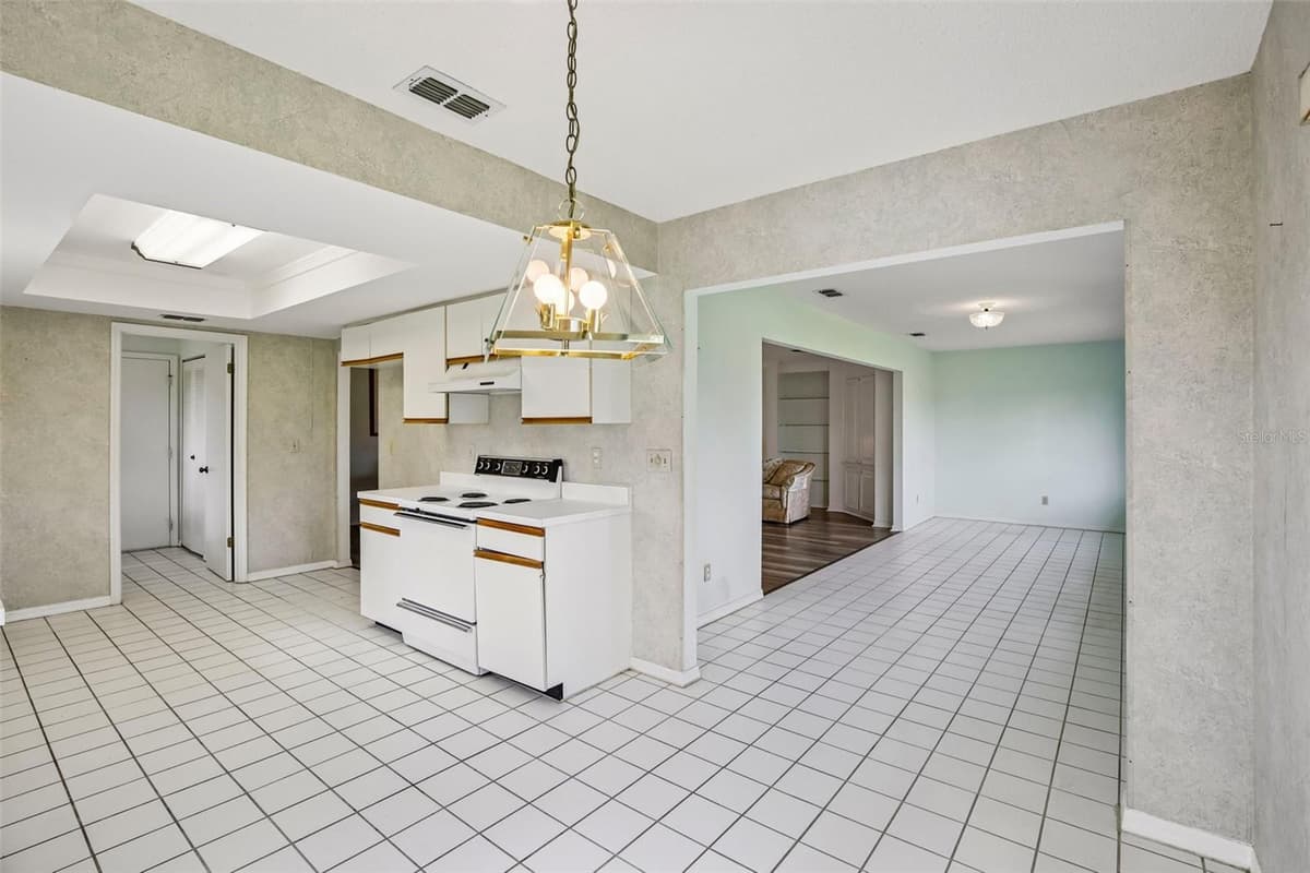 1304 LELAND DRIVE — photo 11 of 71