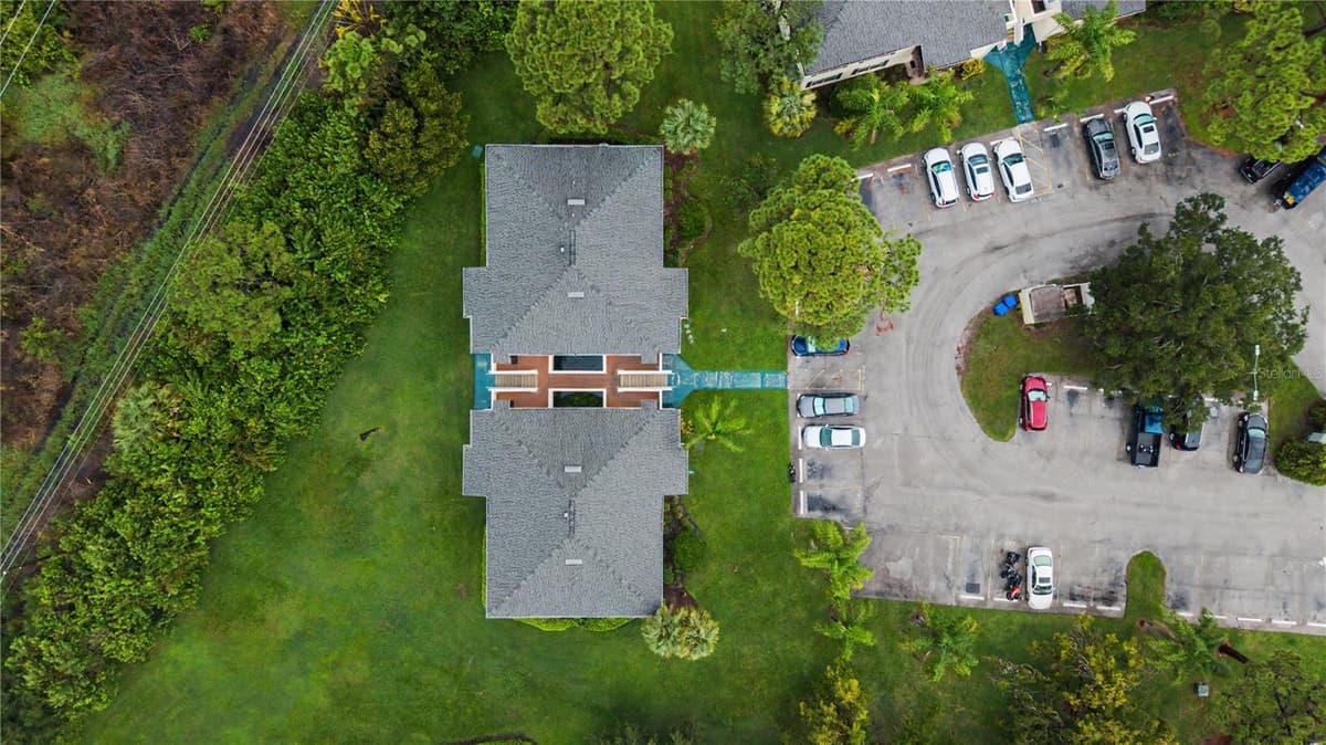 123 LOBLOLLY COURT — photo 35 of 46