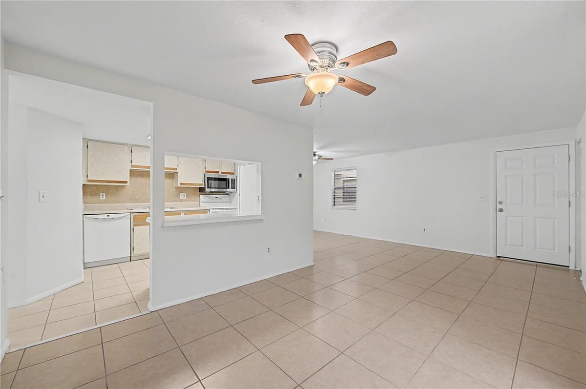 123 LOBLOLLY COURT — photo 3 of 46