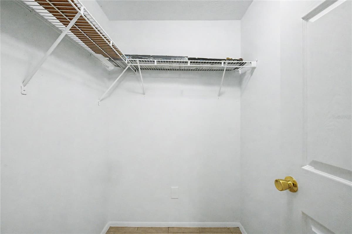 123 LOBLOLLY COURT — photo 15 of 46