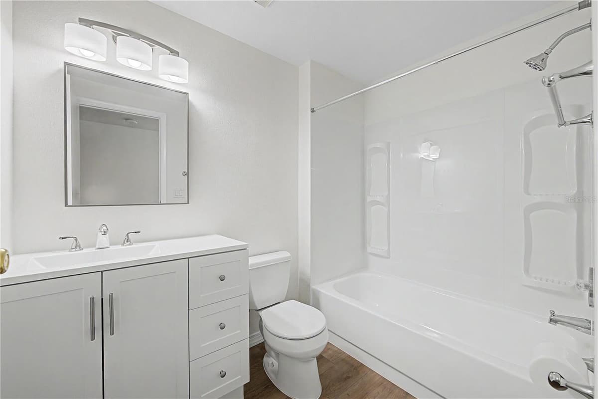 123 LOBLOLLY COURT — photo 20 of 46
