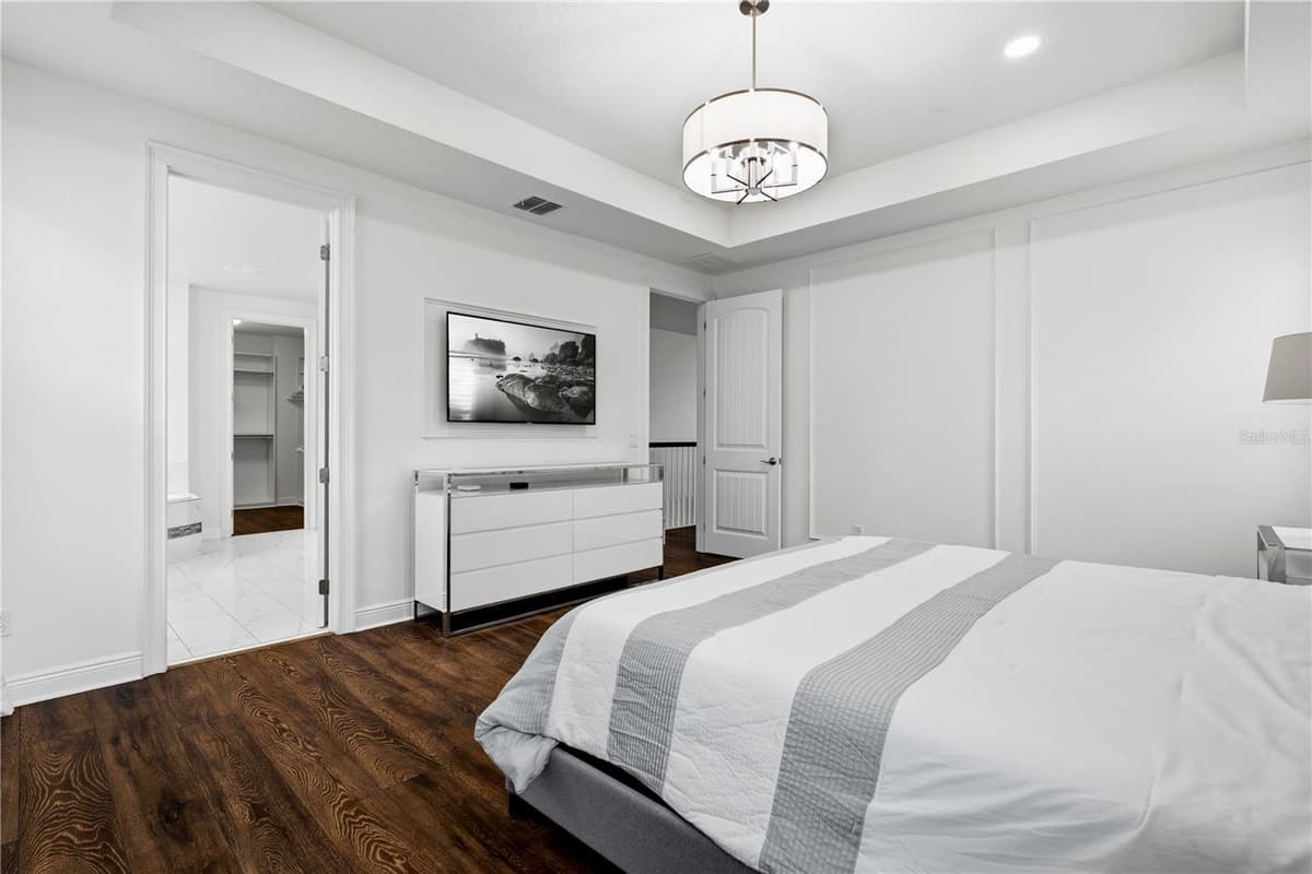 6443 SWANSON STREET — photo 32 of 65