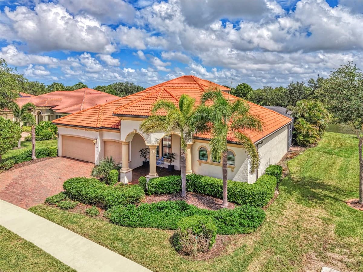 10908 BULLRUSH DRIVE — photo 2 of 86