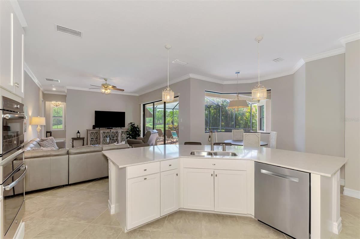10908 BULLRUSH DRIVE — photo 25 of 86