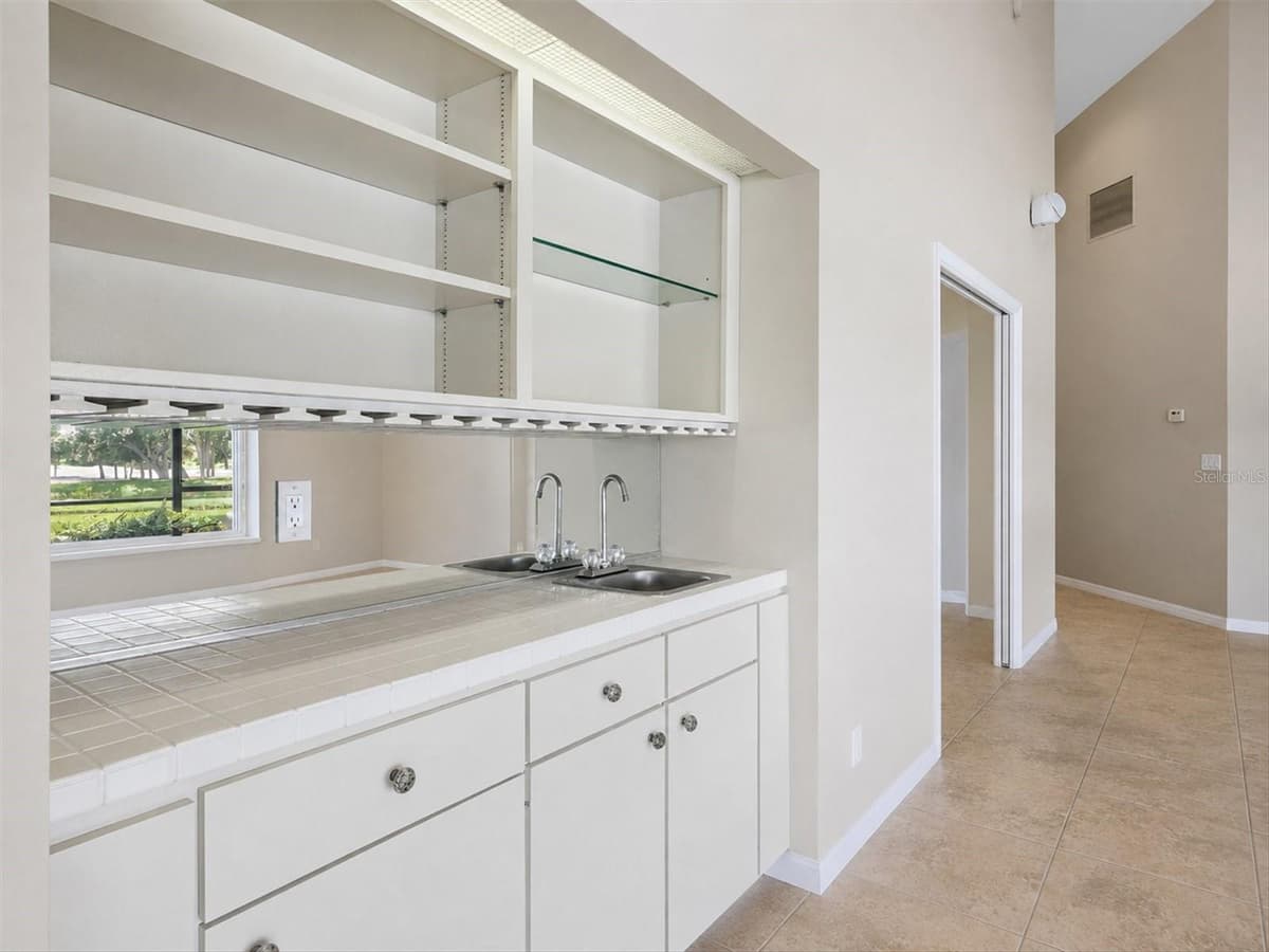 4300 CAMINO MADERA — photo 15 of 64