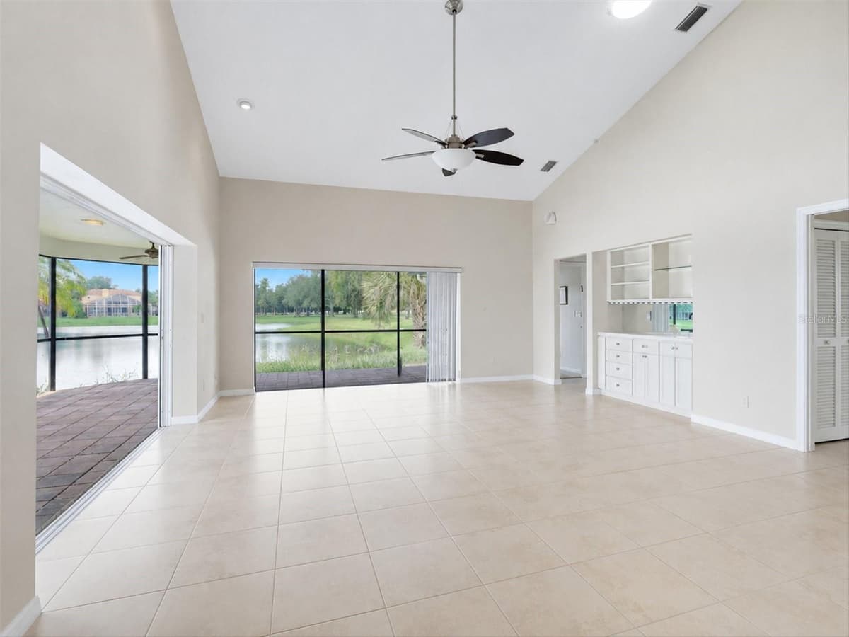4300 CAMINO MADERA — photo 14 of 64