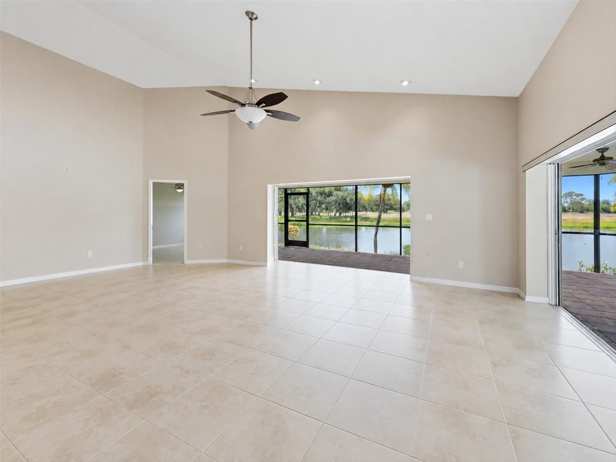 4300 CAMINO MADERA — photo 10 of 64