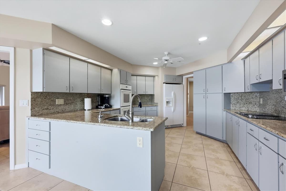 4300 CAMINO MADERA — photo 16 of 64