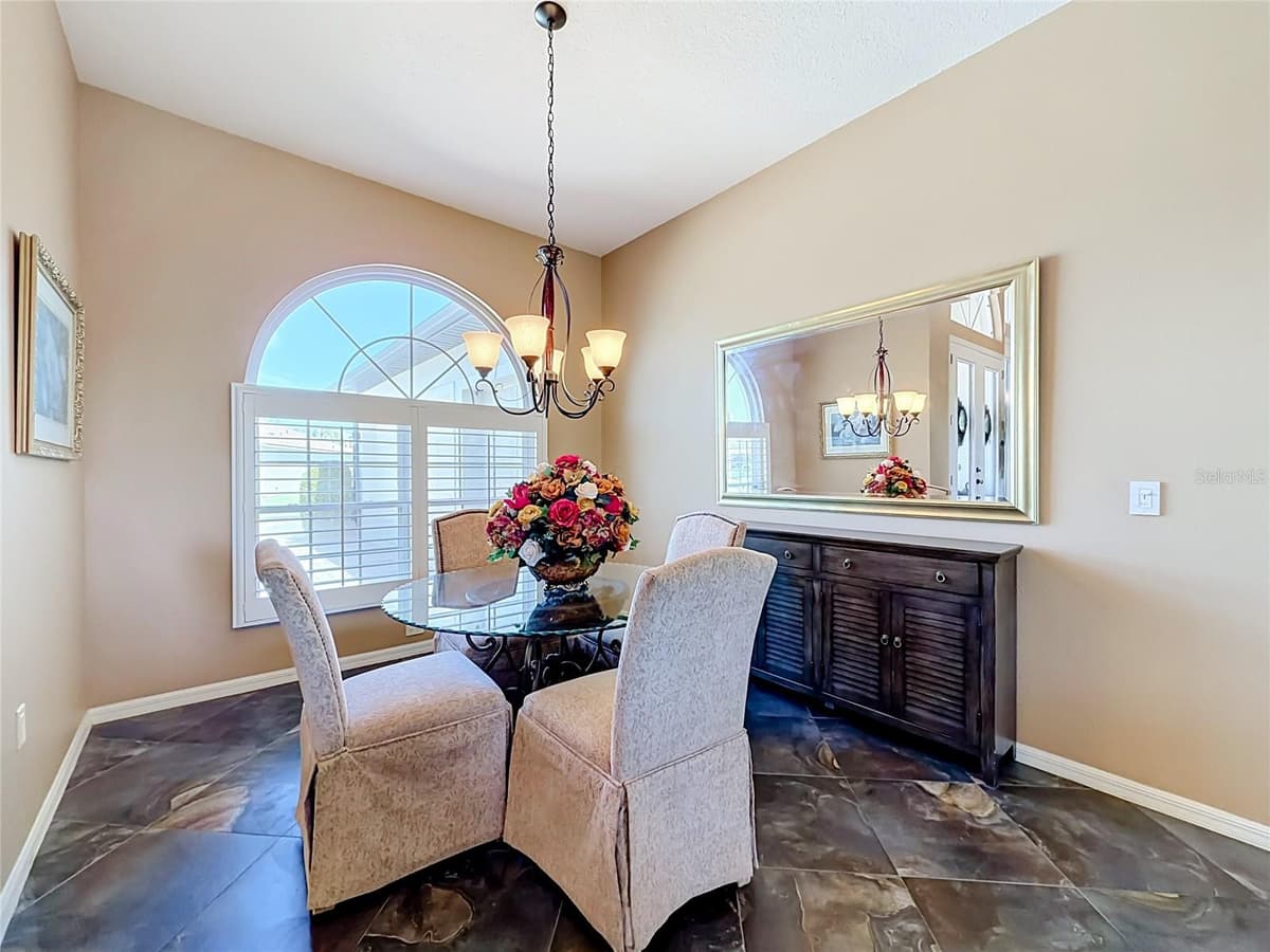4231 COCONUT DRIVE — photo 11 of 70