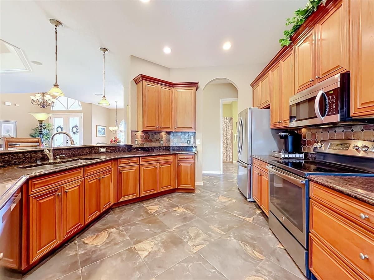 4231 COCONUT DRIVE — photo 18 of 70