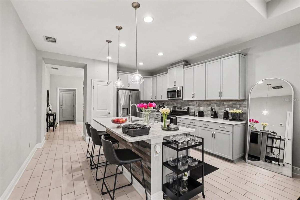 10314 BERRYESSA AVE — photo 7 of 17