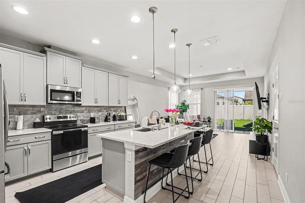 10314 BERRYESSA AVE — photo 6 of 17