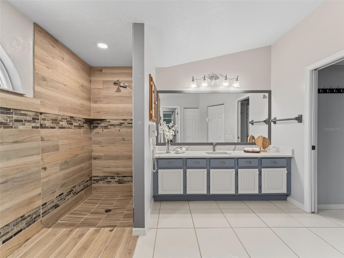 8342 DANBURY LANE — photo 46 of 99