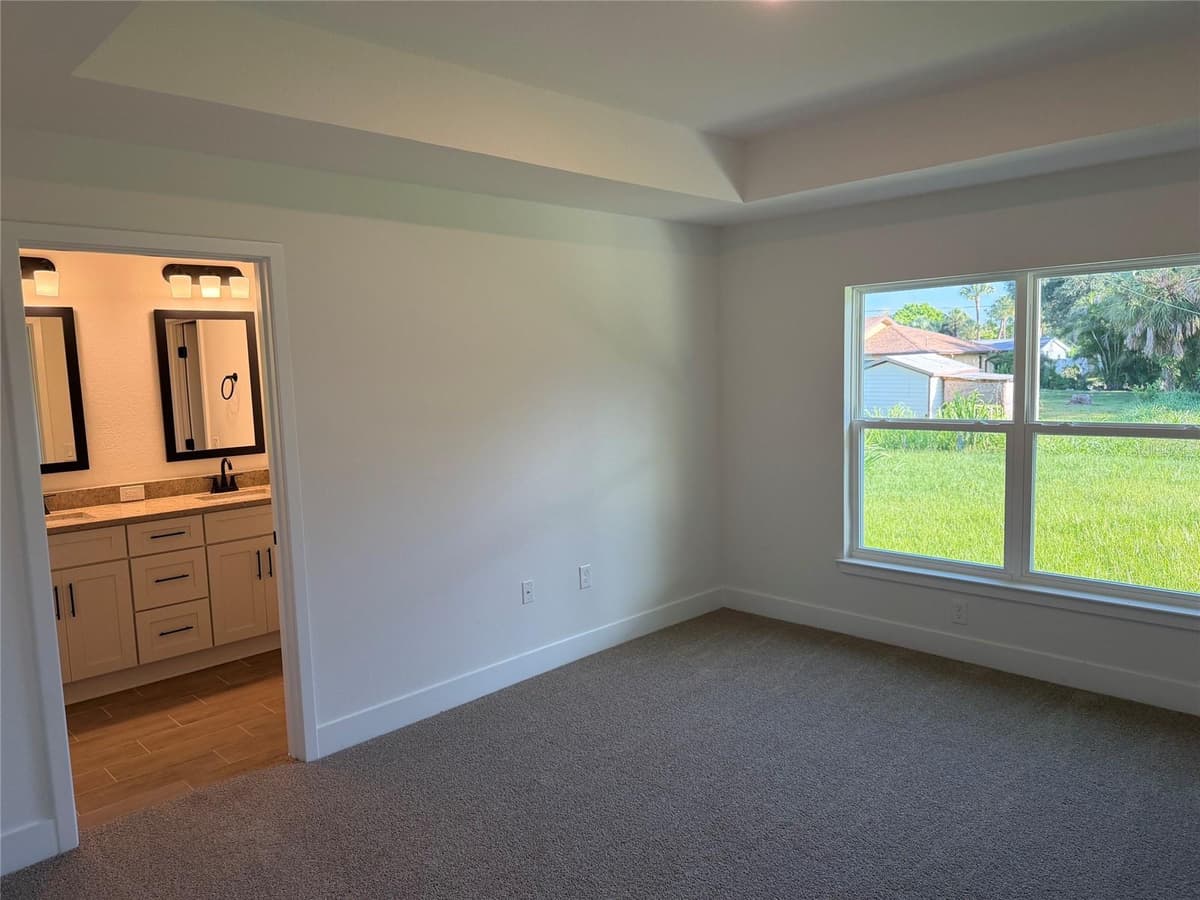 1252 FLEETWOOD DRIVE — photo 5 of 7