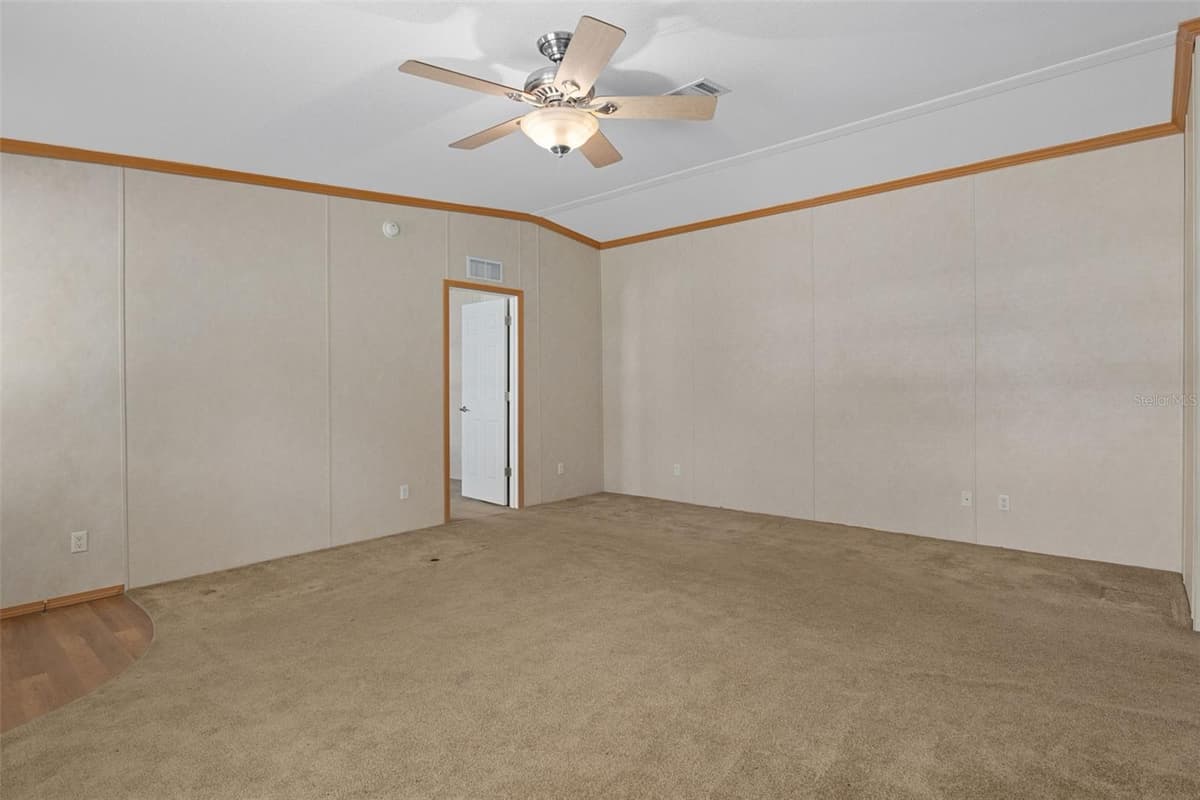 7351 HADENOTTER LANE — photo 11 of 45