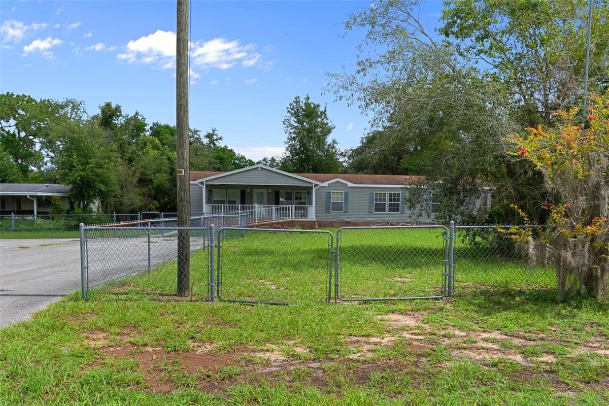 7351 HADENOTTER LANE — photo 3 of 45