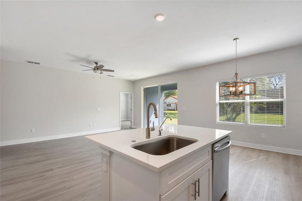 407 HARVARD STREET — photo 13 of 31