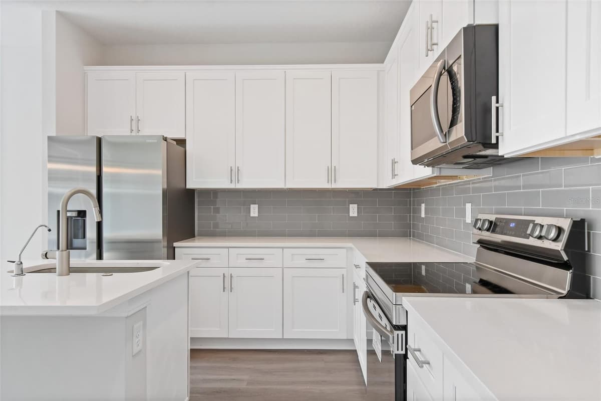 407 HARVARD STREET — photo 9 of 31